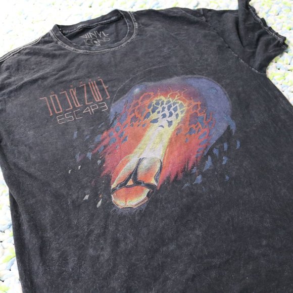 Journey Band Shirt Medium Acid Washed T-Shirt 2019 Escape Don’t Stop Believin - Picture 3 of 7